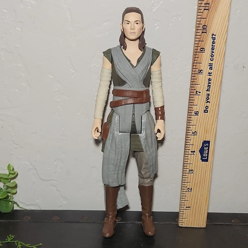 STAR WARS The Last Jedi Rey Training Action Figure